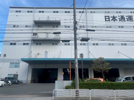 倉庫外観